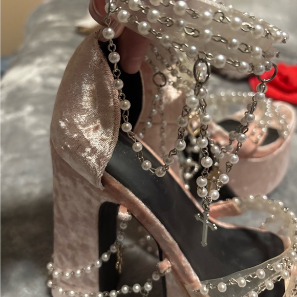 Dollskill Dolls Kill Holy Revelation Heels - Pink Velvet and Silver and Pearls - Picture 4 of 4